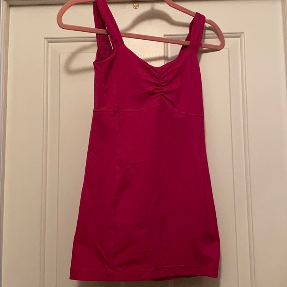 Lululemon magenta pink workout tank